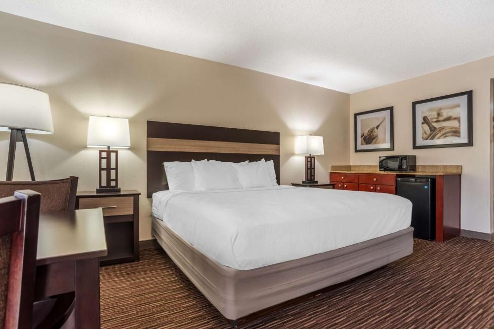 Best Western Oak Manor Image 45