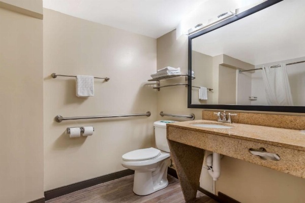 Best Western Oak Manor image 36
