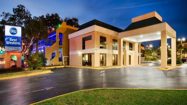 Best Western Oak Manor image 51